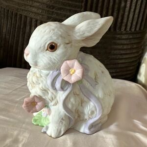Vintage Enesco, bunny, rabbit music box